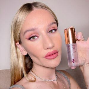 Charlotte Tilbury Airbrush Flawless Setting Spray 34ml - Imagen 3