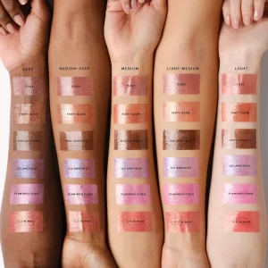 Fenty Beauty by Rihanna  Gloss Bomb Stix High-Shine Gloss Stick Tono N9 - Icy Amethy$t - Imagen 4